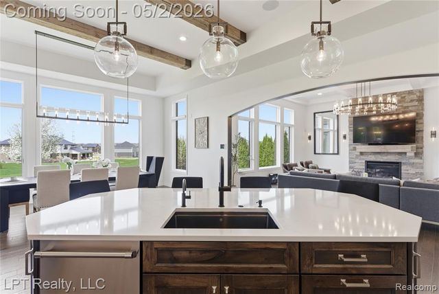 1106 Sheffield Park Lane, Oakland, MI 48363