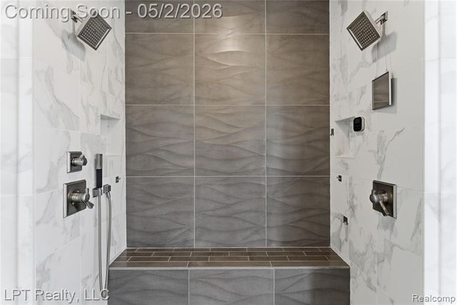 1106 Sheffield Park Lane, Oakland, MI 48363