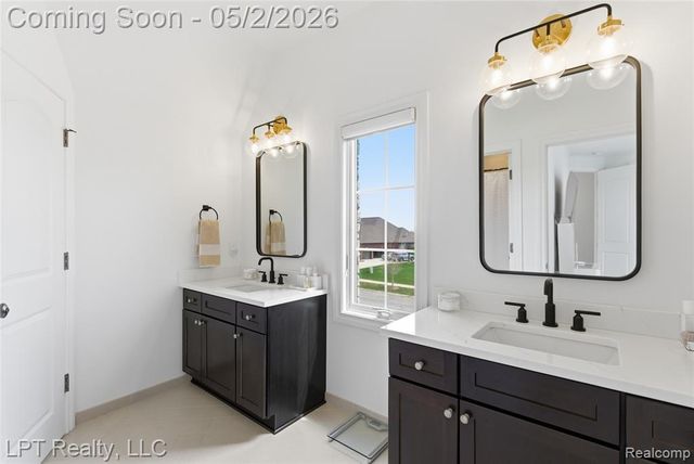 1106 Sheffield Park Lane, Oakland, MI 48363