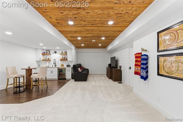 1106 Sheffield Park Lane, Oakland, MI 48363