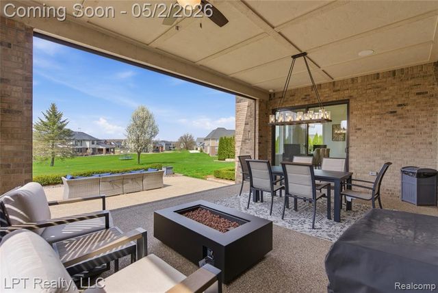1106 Sheffield Park Lane, Oakland, MI 48363