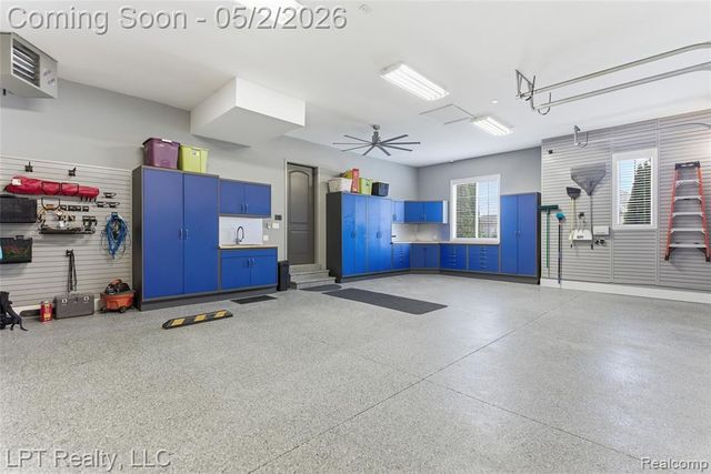 1106 Sheffield Park Lane, Oakland, MI 48363