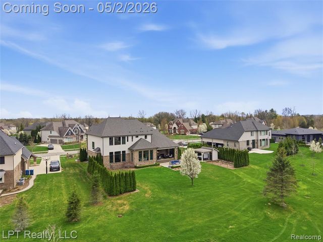 1106 Sheffield Park Lane, Oakland, MI 48363