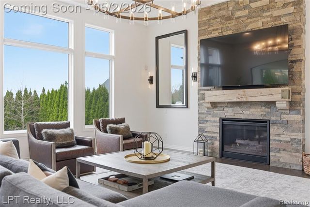 1106 Sheffield Park Lane, Oakland, MI 48363