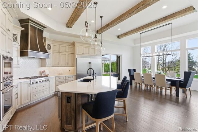 1106 Sheffield Park Lane, Oakland, MI 48363