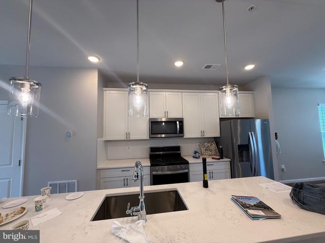 221 NARROWLEAF WAY, Laurel, MD 20724
