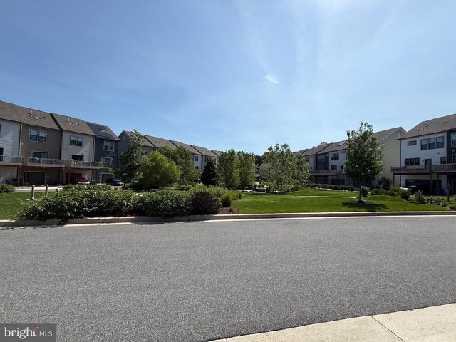 221 NARROWLEAF WAY, Laurel, MD 20724