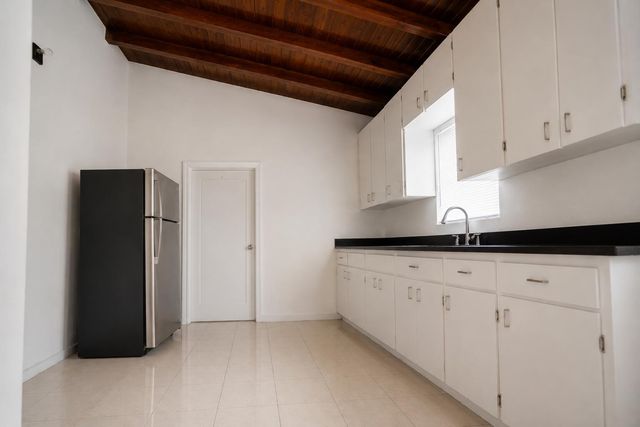 3219 WINDSOR Avenue, West Palm Beach, FL 33407