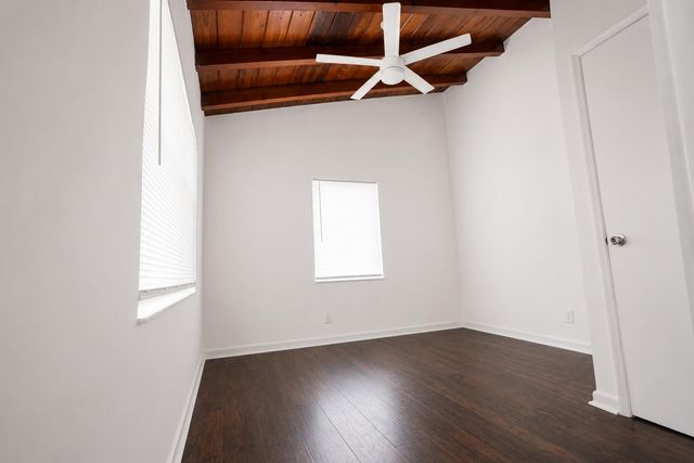 3219 WINDSOR Avenue, West Palm Beach, FL 33407