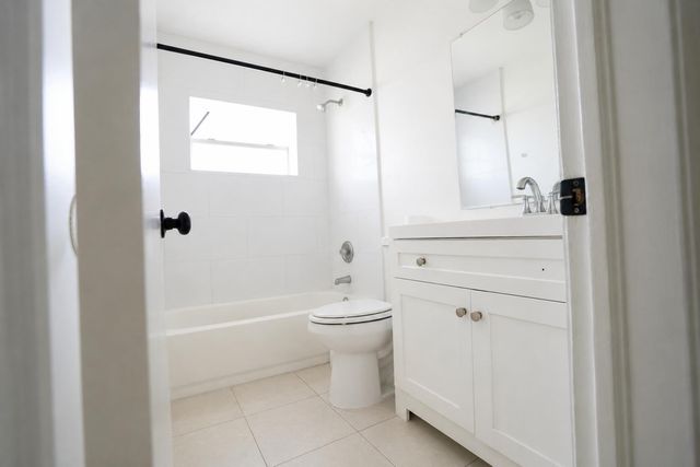 3219 WINDSOR Avenue, West Palm Beach, FL 33407