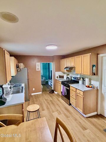2530 Augustine Avenue 2530, Rotterdam, NY 12306