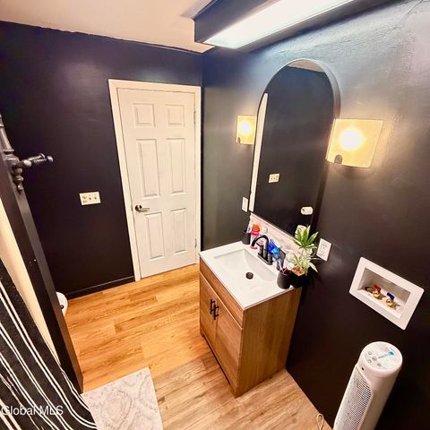2530 Augustine Avenue 2530, Rotterdam, NY 12306