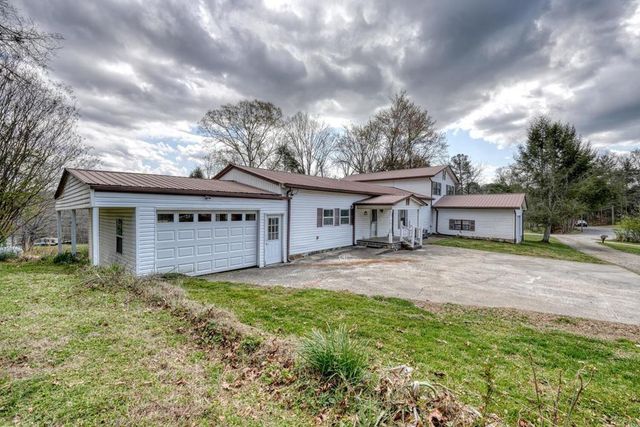 211 Ada Street, Blue Ridge, GA 30513