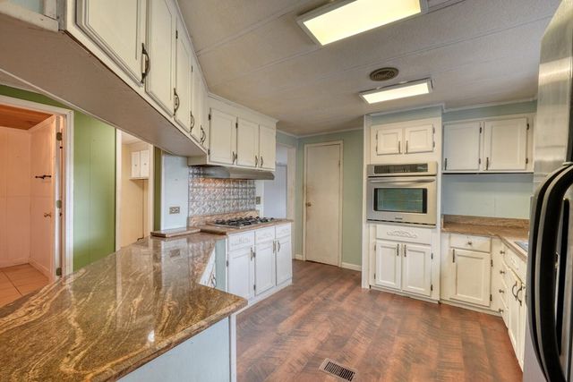 211 Ada Street, Blue Ridge, GA 30513