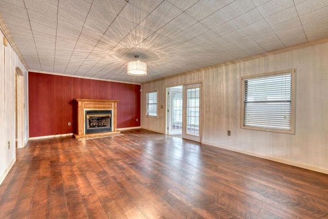211 Ada Street, Blue Ridge, GA 30513