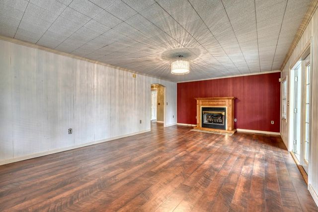 211 Ada Street, Blue Ridge, GA 30513