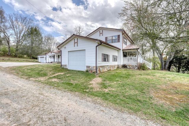 211 Ada Street, Blue Ridge, GA 30513