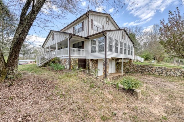 211 Ada Street, Blue Ridge, GA 30513