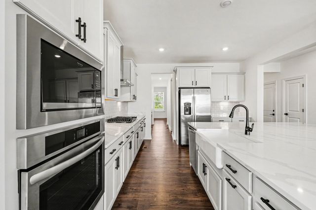 213 John T Alexander Blvd, Hendersonville, TN 37075