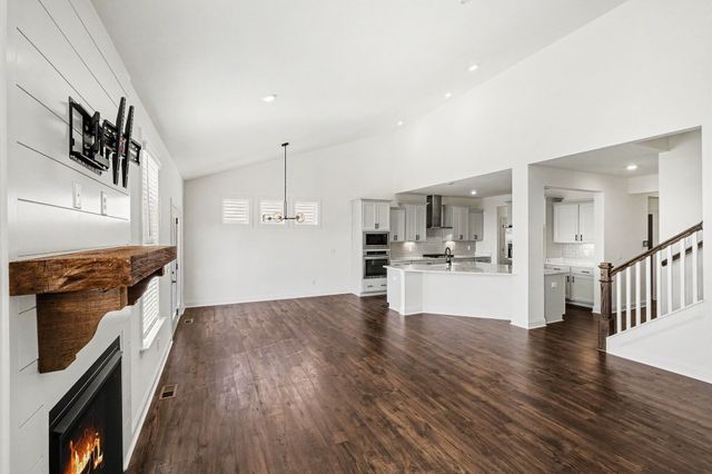 213 John T Alexander Blvd, Hendersonville, TN 37075