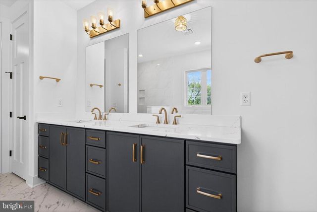1770 ADELINE DR, Mechanicsburg, PA 17050