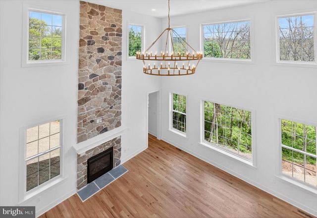 1770 ADELINE DR, Mechanicsburg, PA 17050