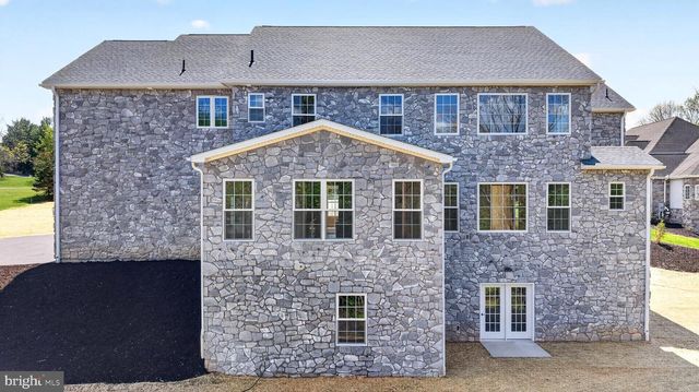 1770 ADELINE DR, Mechanicsburg, PA 17050