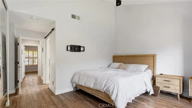 23420 Via Castanet, Valencia, CA 91355