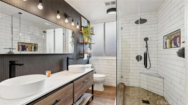 23420 Via Castanet, Valencia, CA 91355