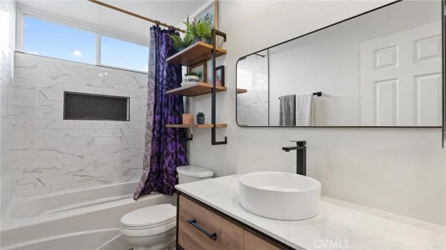 23420 Via Castanet, Valencia, CA 91355