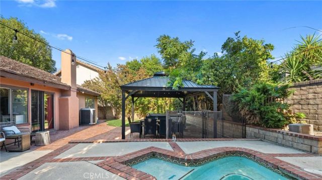 23420 Via Castanet, Valencia, CA 91355