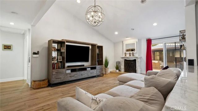23420 Via Castanet, Valencia, CA 91355