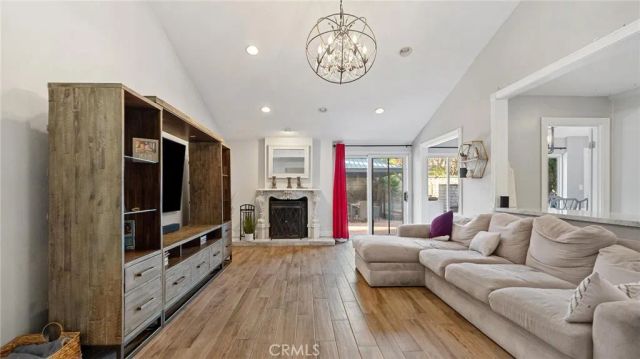 23420 Via Castanet, Valencia, CA 91355