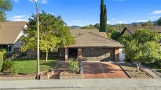 23420 Via Castanet, Valencia, CA 91355