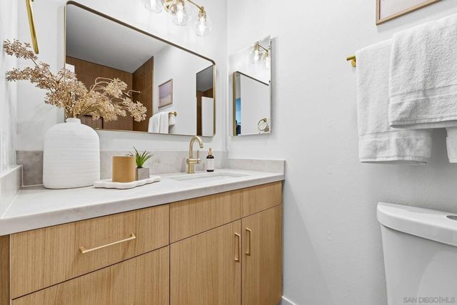 650 Olinda St, Escondido, CA 92027