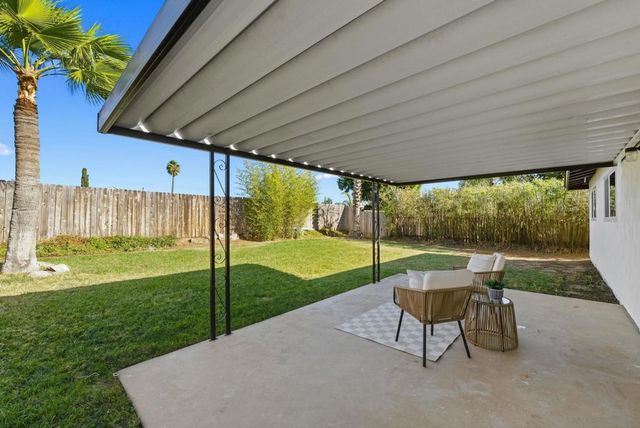 650 Olinda St, Escondido, CA 92027