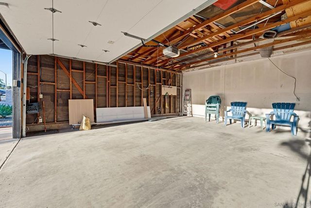 650 Olinda St, Escondido, CA 92027