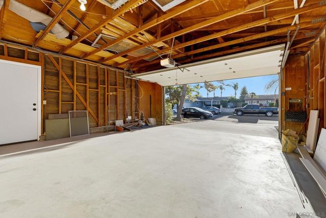 650 Olinda St, Escondido, CA 92027