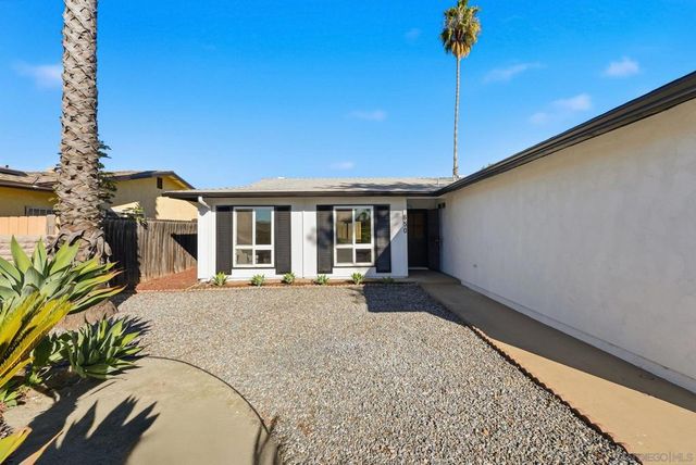 650 Olinda St, Escondido, CA 92027