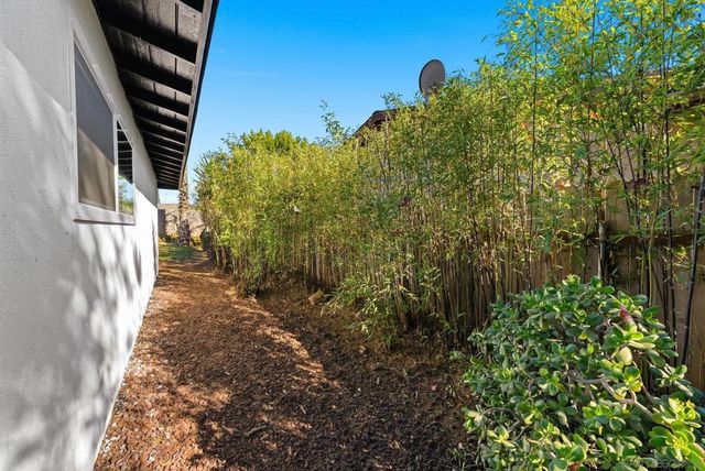 650 Olinda St, Escondido, CA 92027