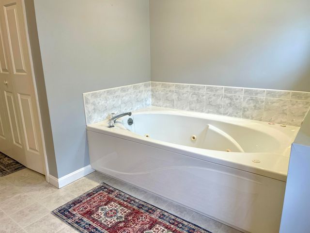 10 Absalom Lane, Hollis, NH 03049