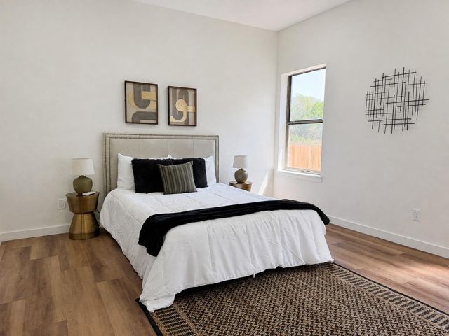 1605 Century Oaks DR, Lockhart, TX 78644