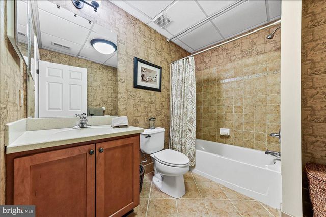 196 SLOAN RD, Phoenixville, PA 19460