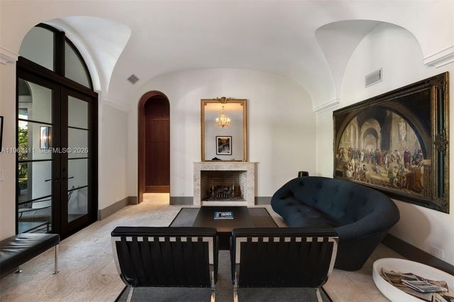 465 HAMPTON LN, Key Biscayne, FL 33149