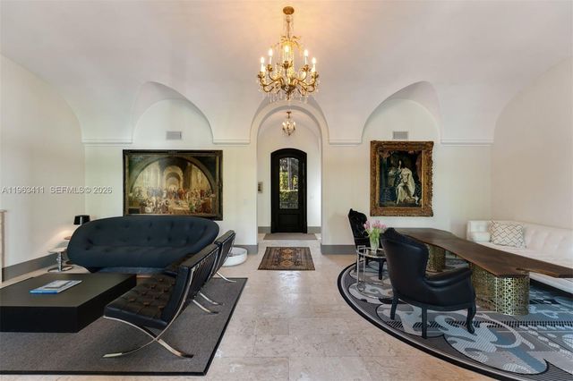 465 HAMPTON LN, Key Biscayne, FL 33149