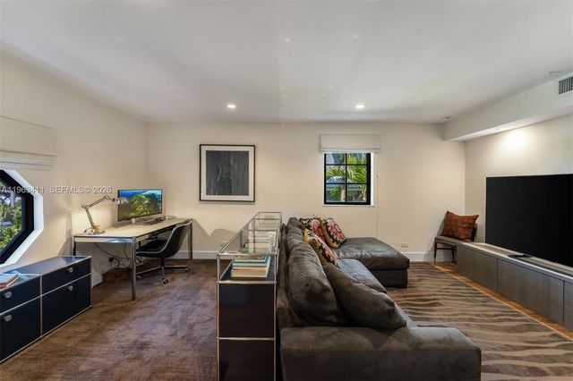 465 HAMPTON LN, Key Biscayne, FL 33149