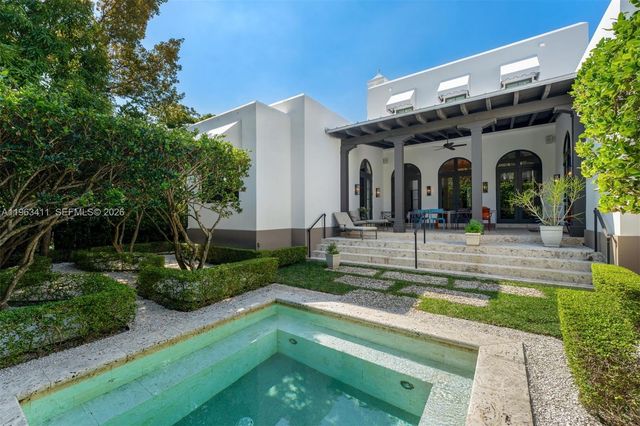 465 HAMPTON LN, Key Biscayne, FL 33149