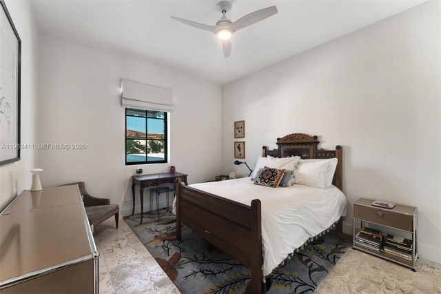 465 HAMPTON LN, Key Biscayne, FL 33149