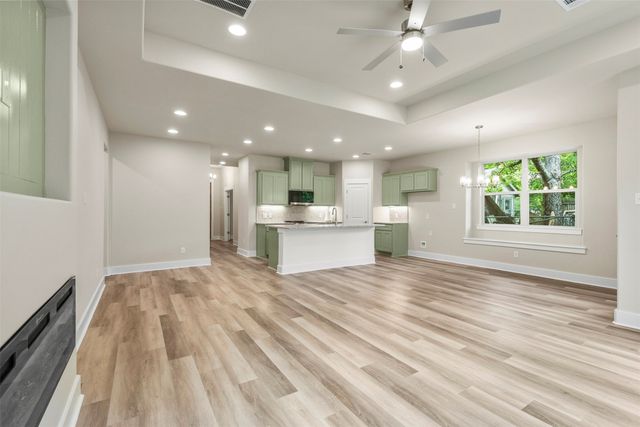714 E McGee Street, Sherman, TX 75090