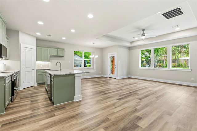 714 E McGee Street, Sherman, TX 75090